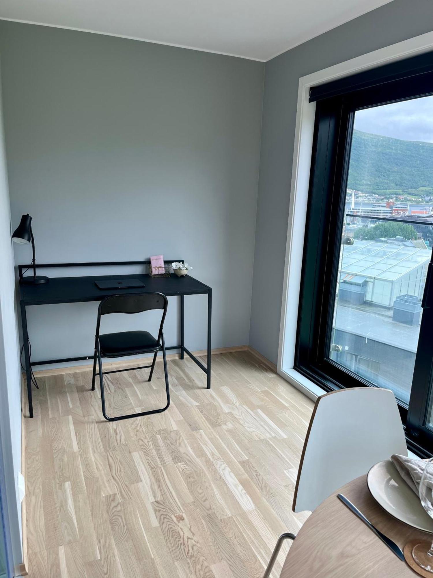 City Center 7Th Floor Apartement With Beautiful View Tromsø Exterior foto